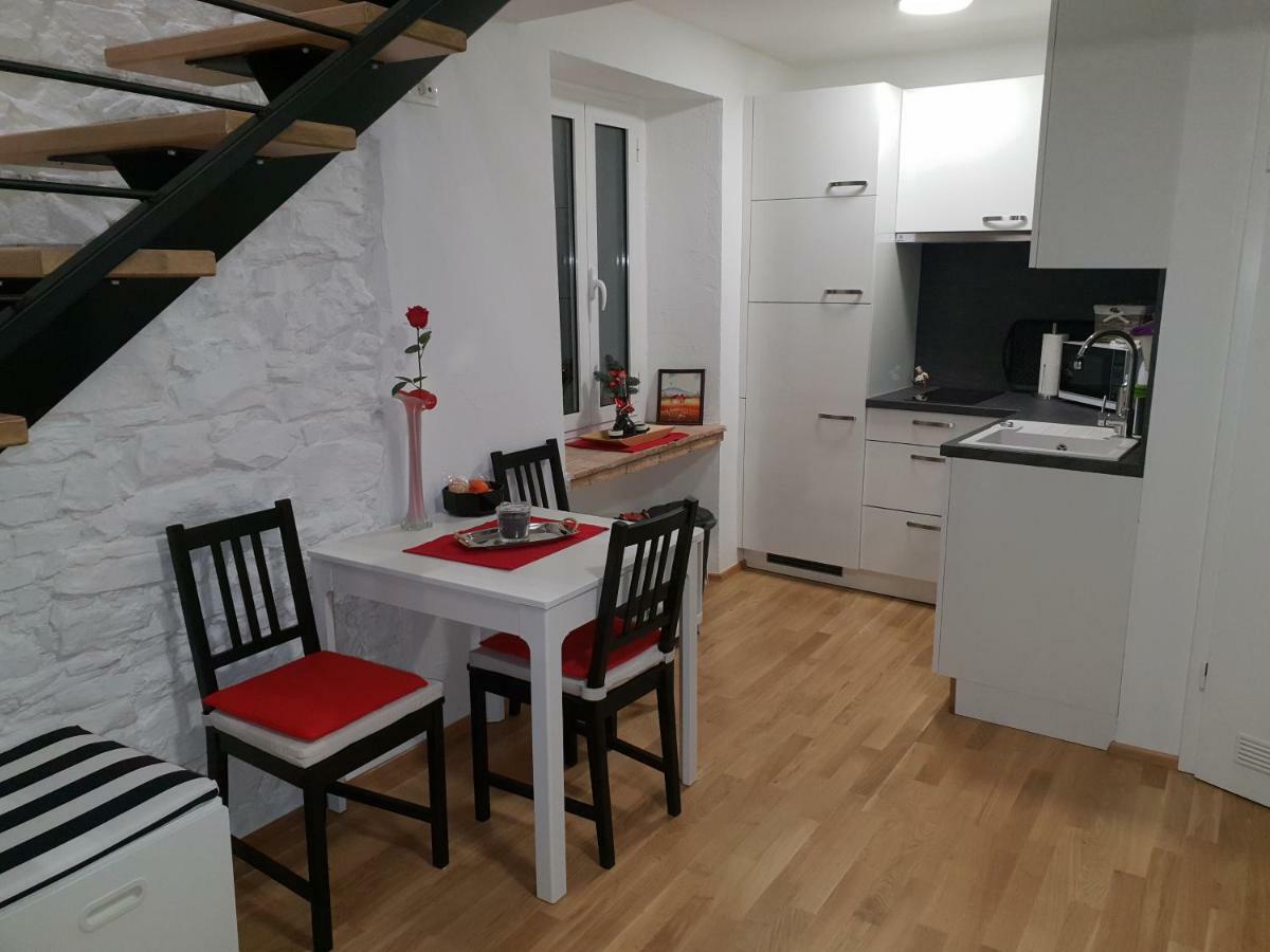 45 négyzetméteres, 1 hálószobás Apartman 1 fürdőszobával Izola területén Kültér fotó